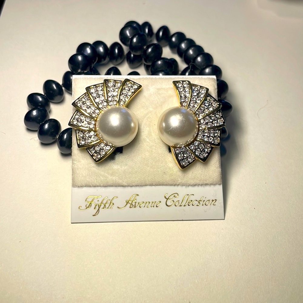 Vintage Butler Pat Pend Faux Pearl Fan Shape Sparkly Rhinestone Clip-on Earrings
